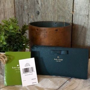 NEW Kate Spade wallet ❤️